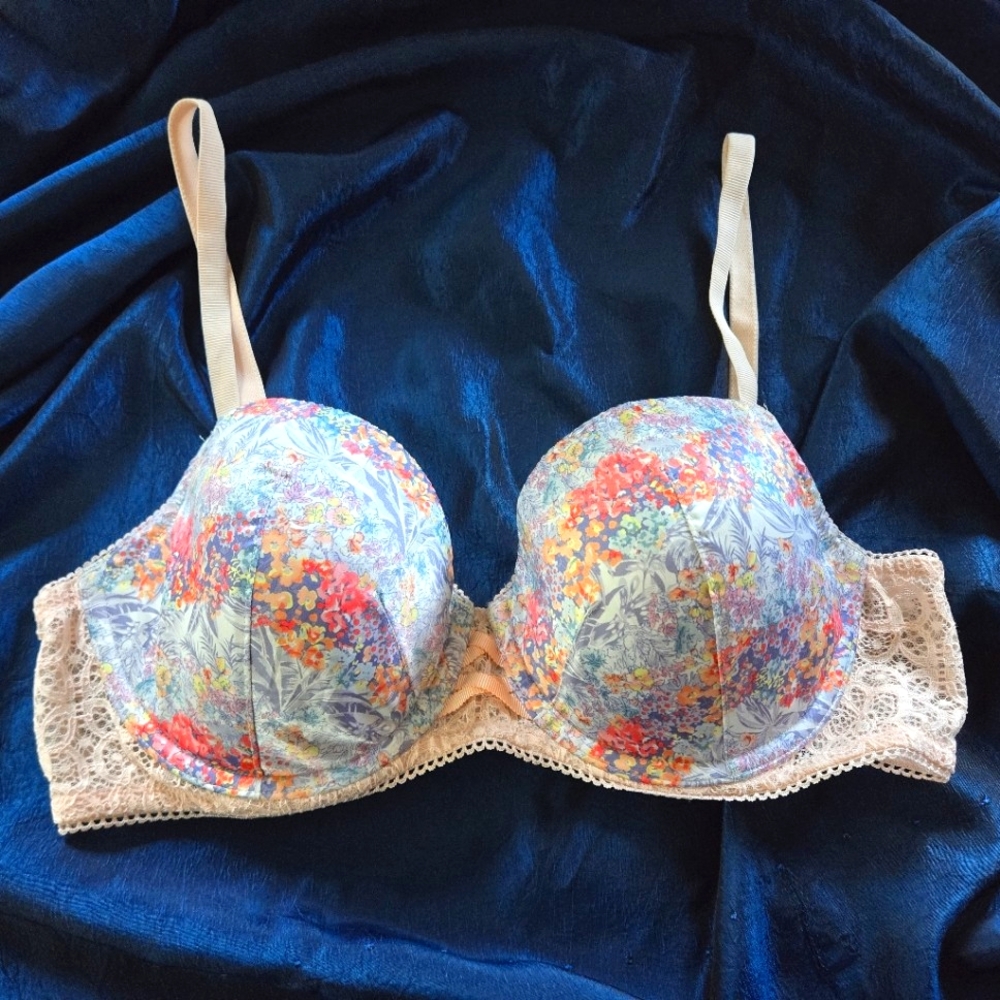 Victoria's Secret Dream Angels Lined Demi Floral Lace Bra 36D